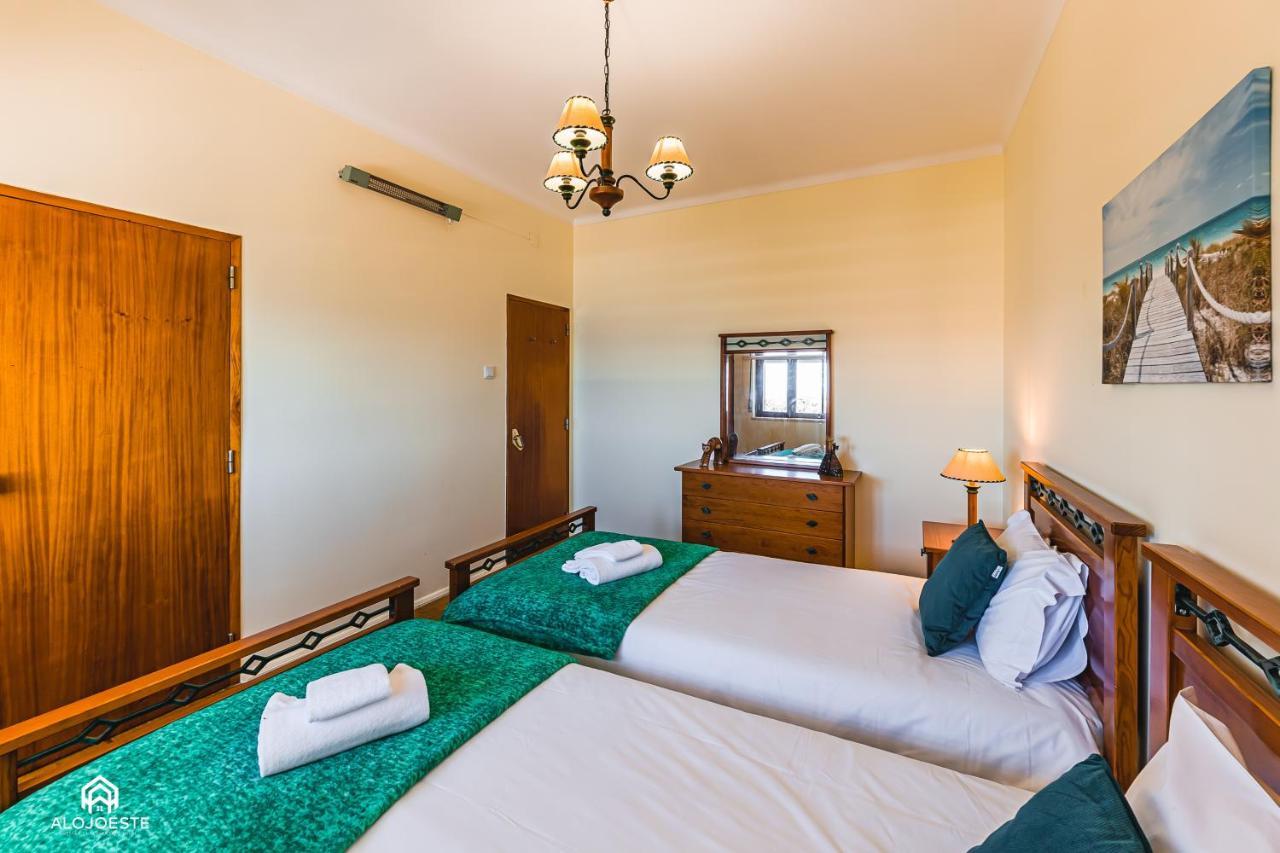 Casa A Beira Mar - Countryhouse With Ocean View São Pedro da Cadeira Exterior photo