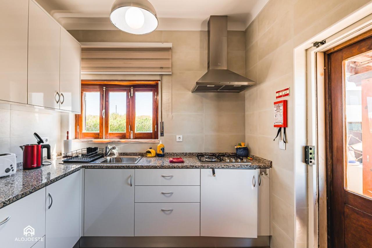 Casa A Beira Mar - Countryhouse With Ocean View São Pedro da Cadeira Exterior photo