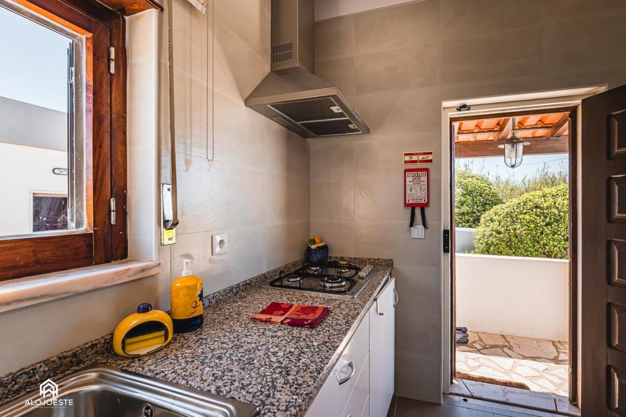 Casa A Beira Mar - Countryhouse With Ocean View São Pedro da Cadeira Exterior photo